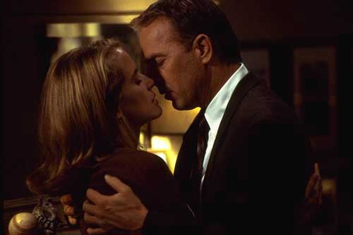 Kevin Costner & Kelly Preston